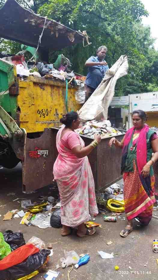 आमच्या आरोग्याची जबाबदारी कोण घेणार?