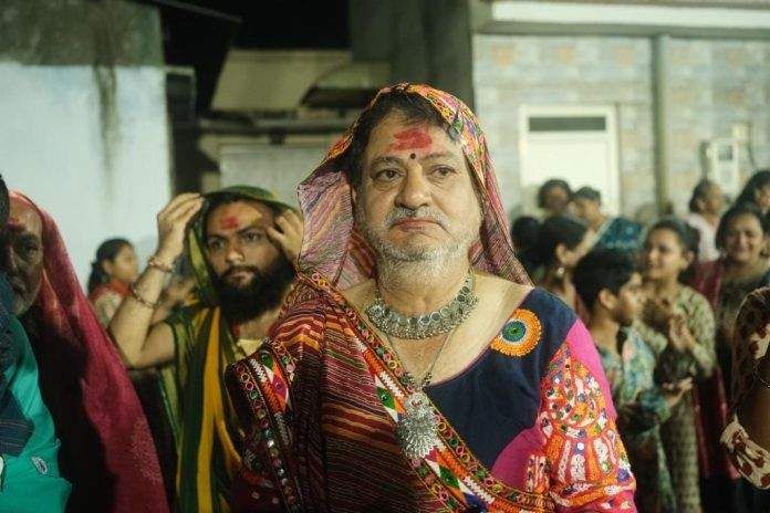 Who is this Sadu Mata, where men wearing vermilion and wearing sarees play Garba?