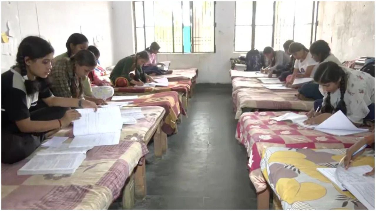 08 Aug - adivasi2.jpg