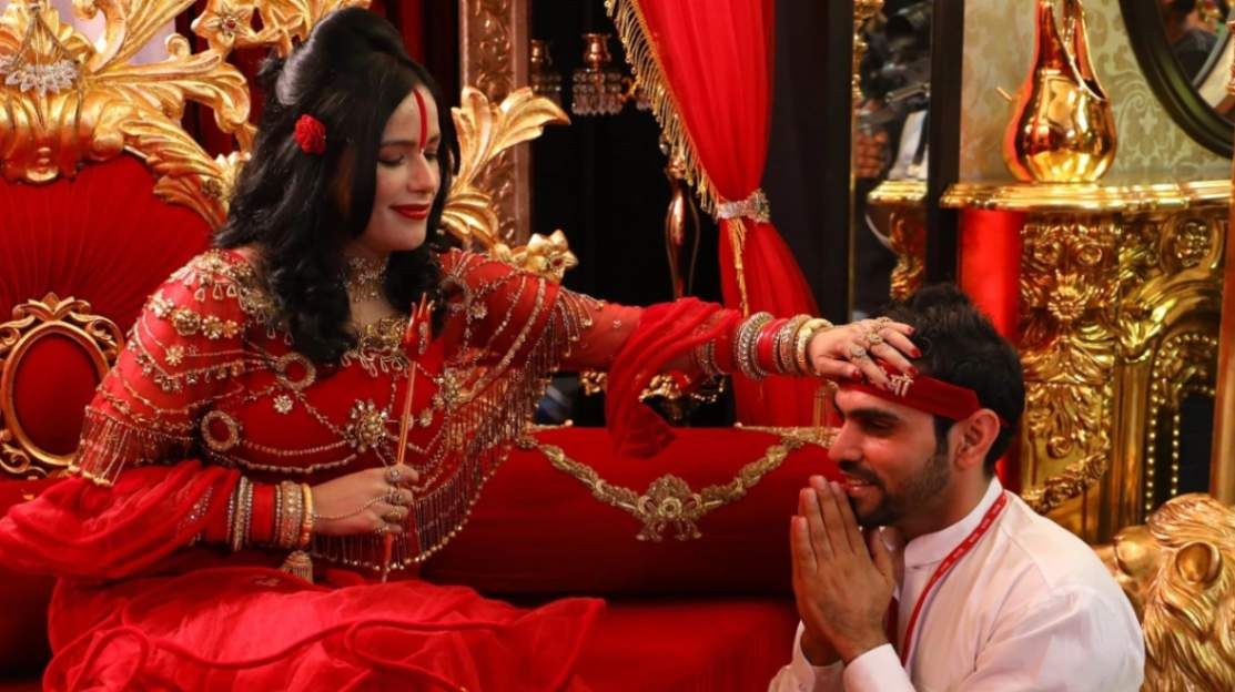 01 march - radhe maa3 JPG.jpg