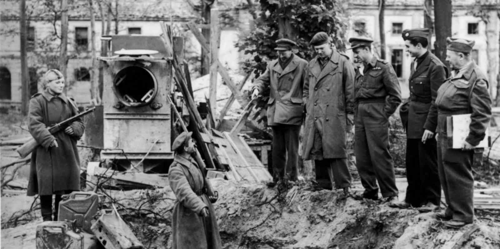 30april-hitler3 jpg.jpg