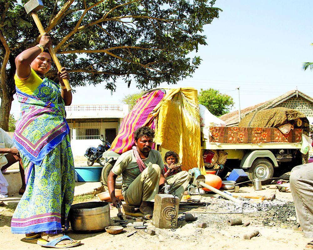 14 may - lohar3.jpg