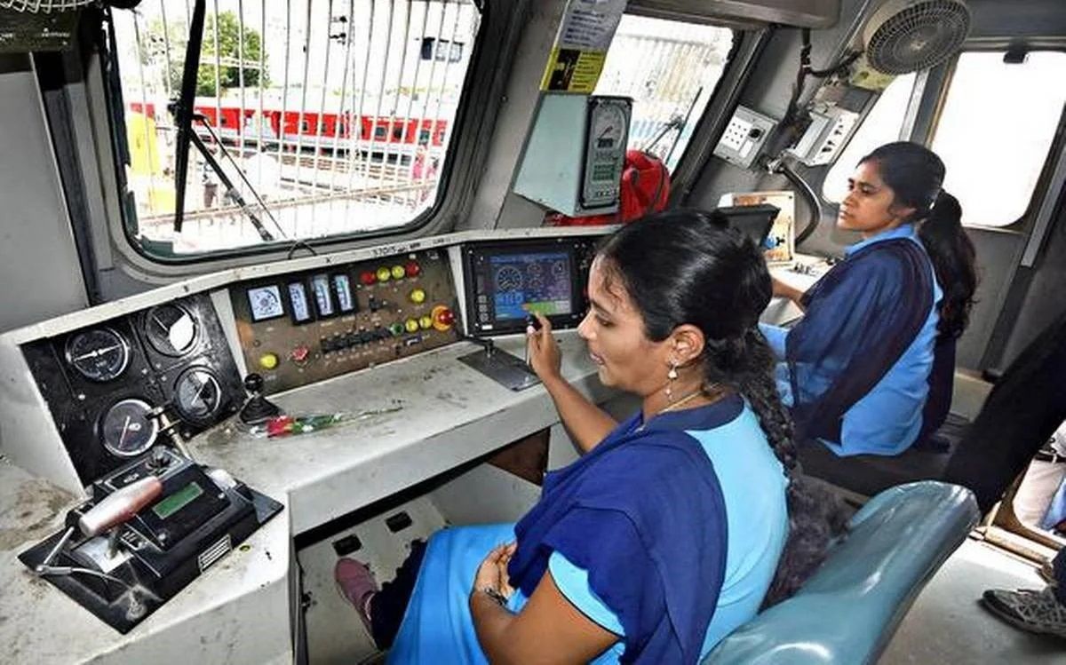 19 april - loco2 jpg.jpg