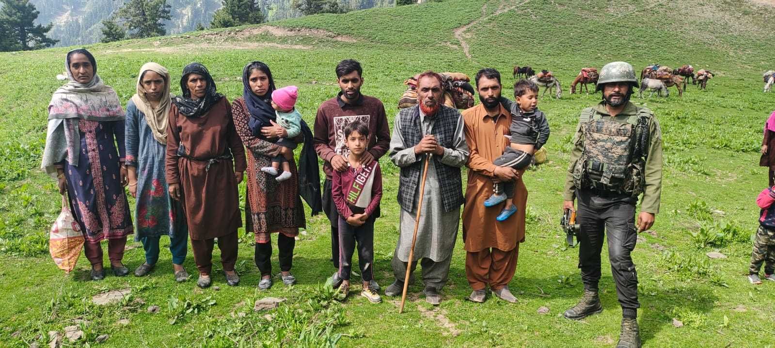 24 sept - bakarwal3.jpg