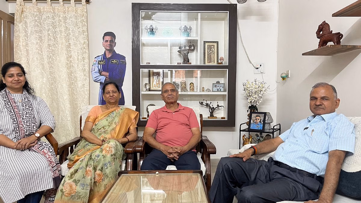11 june - shubhanshu4.avif