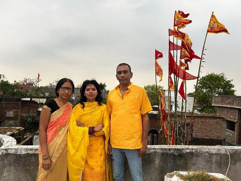 07may-khushbu4 jgg.jpg