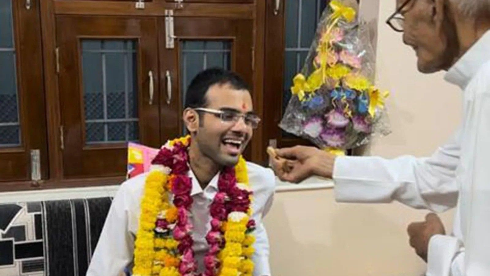 22april-anurag4 jpg.jpg