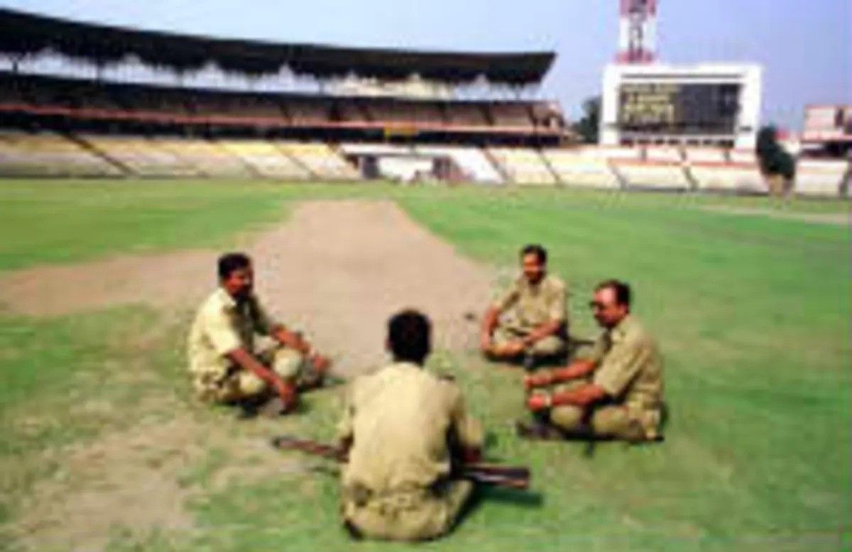 25aug-shivsena6 jpg.jpg