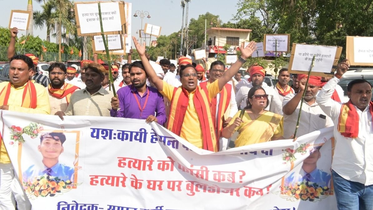 People of Varanasi taking to the streets demanding justice for Hemant.